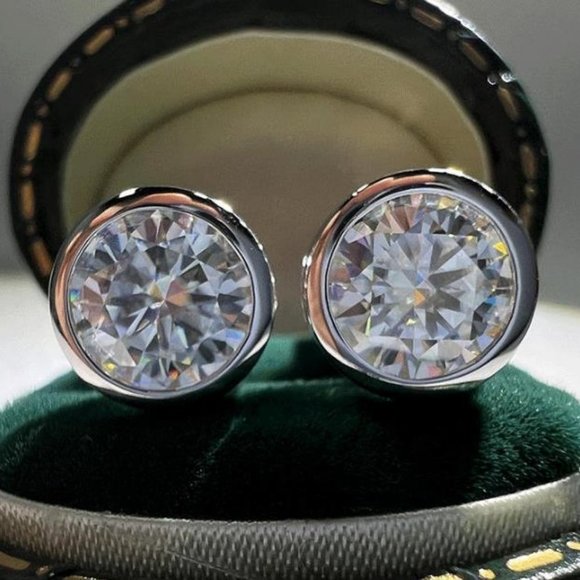 Certified 2 ct. t.w. Moissanite Diamond Bezel Stud Earrings NEW - Picture 4 of 15